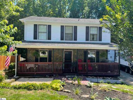 6 Cloverdale Court