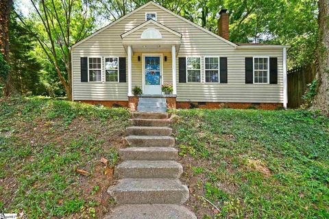 233 W Hillcrest Drive sold home in Druid Hills, Greenville, SC