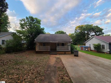 110 Lester Avenue