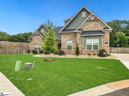 321 Crestgate Way