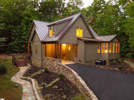 125 Sourwood Lane