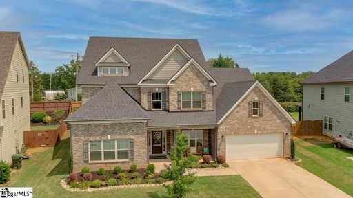 6 Fort Drive