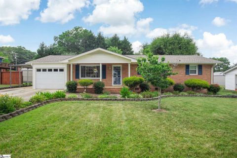 3 Luray Drive