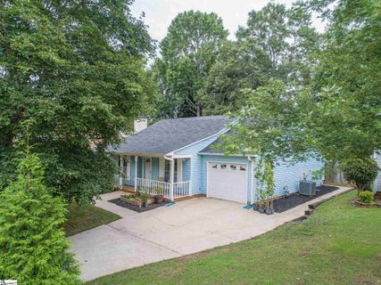 108 W Fall River Way