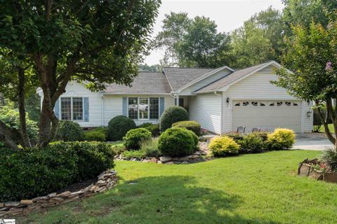 6 Woodtrace Circle