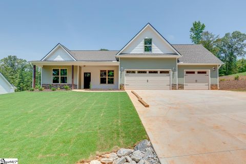 106 Inlet Pointe Drive