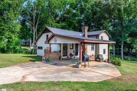 15 Woodlawn Drive sold home in Riverside, Ware Shoals, SC