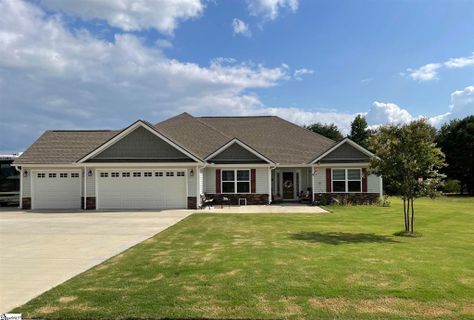 839 W Keepsake Lane