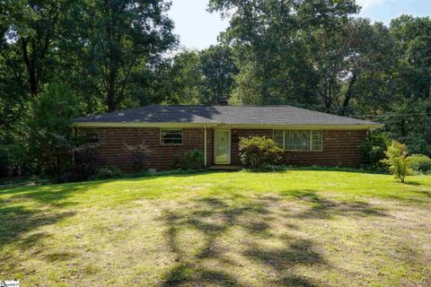 211 Greenbriar Drive