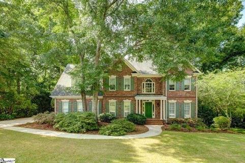 13 Wolf Run Drive