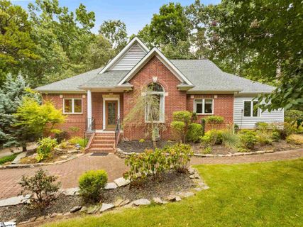 10 Compton Drive
