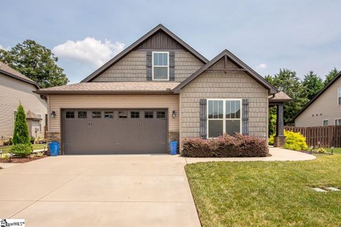 803 Lynshire Lane