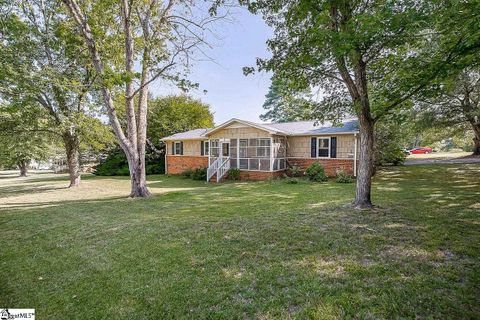 3 Rawood Drive