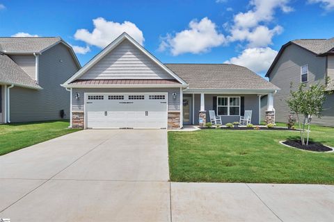 25 Forest Ridge Way