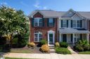 247 Hadley Commons Drive sold home in Mauldin, SC