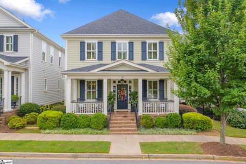32 Ruskin Square