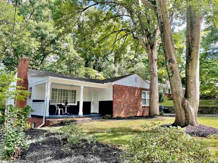 108 E Crescent Street