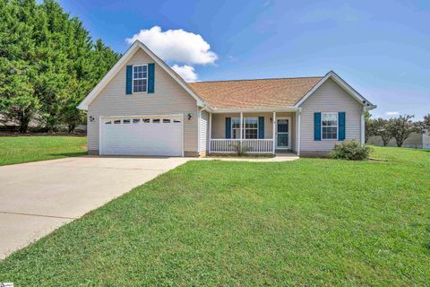 15 Country Knolls Drive sold home in Country Knolls, Greer, SC
