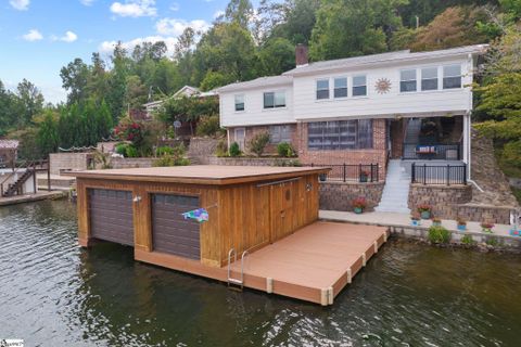 1644 W Lakeshore Drive