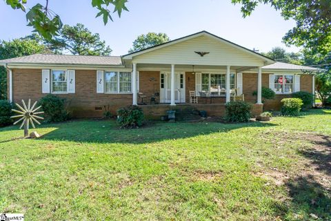 607 S Pendleton Street sold home in Rc Jack Oates, Easley, SC