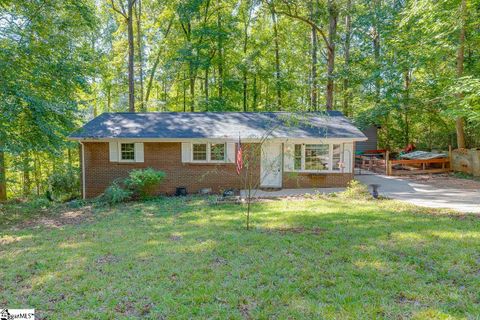 207 Kenmore Drive