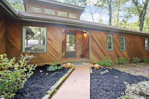 159 Deerwood Drive sold home in Foxwood Hill, Westminster, SC