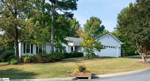 11 Woodtrace Circle
