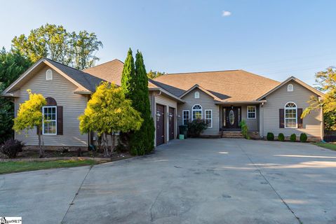 712 Brookdale Drive