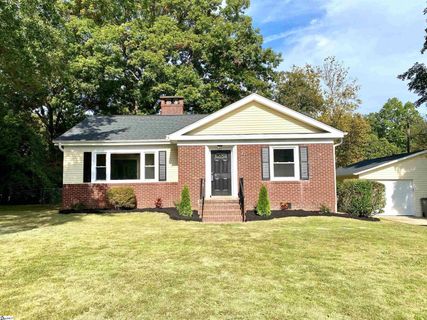 16 Rose Garden Street sold home in Buena Vista, Taylors, SC