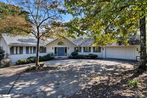 118 Beacon Ridge Circle