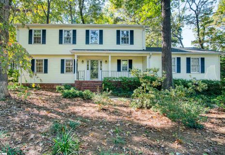 104 Hedgewood Court