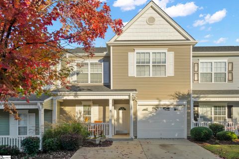 121 Pine Walk Drive