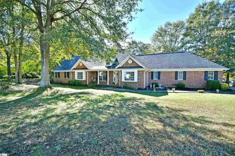 402 Lia Way