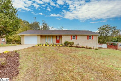 15 Theodore Drive sold home in Carolina Heights, Greenville, SC