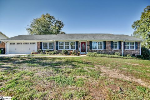 17 Ellesmere Drive