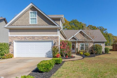 4 Topsfield Court