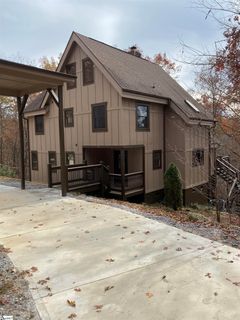 300 Doe Run sold home in Table Rock, Pickens, SC