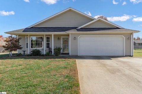4 Viking Drive sold home in Russells Place, Greer, SC