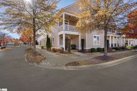 36 Ruskin Square