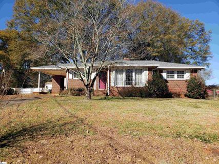 5 Lynhurst Drive