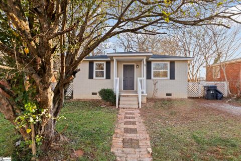 11 Yellowstone Drive