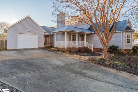 1100 Dunwoody Drive