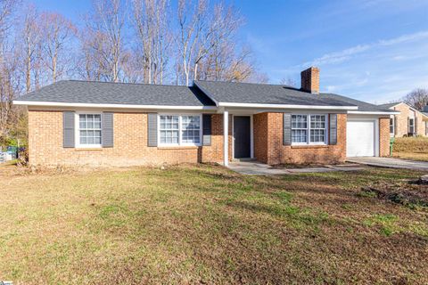 3 Oak Hollow Court