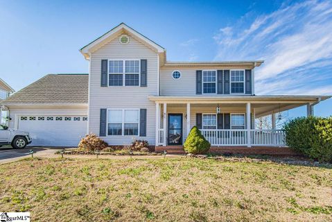 31 Rustcraft Drive