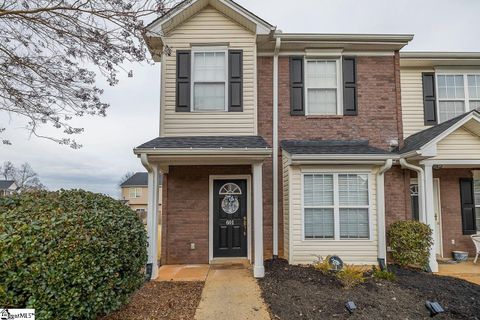 601 Greythorn Lane