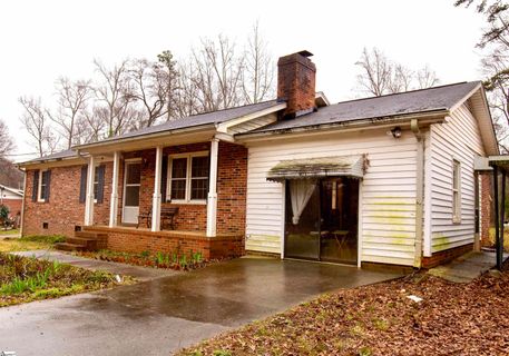 432 Churchill Circle