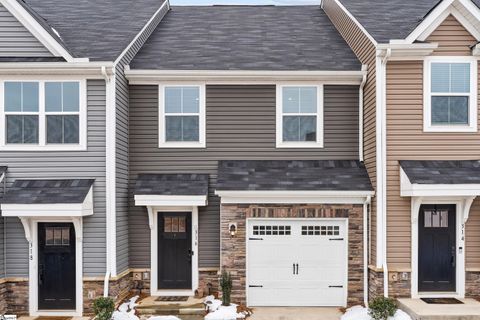 316 Hunt Glenn Court