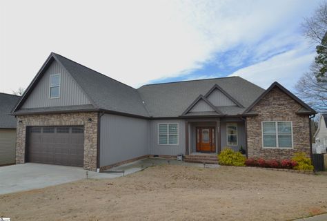 426 Risen Star Drive