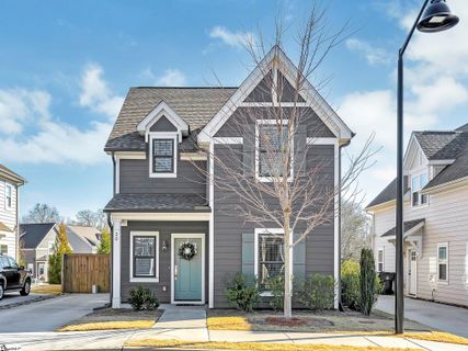 20 Greenridge Drive