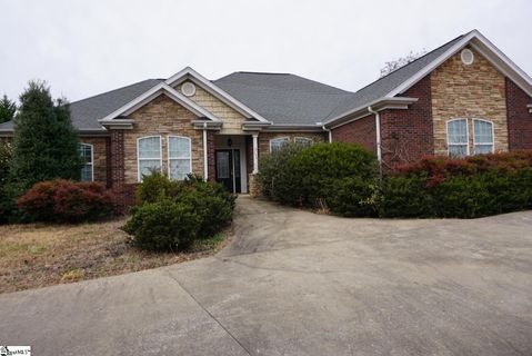 150 Joe Roy Drive
